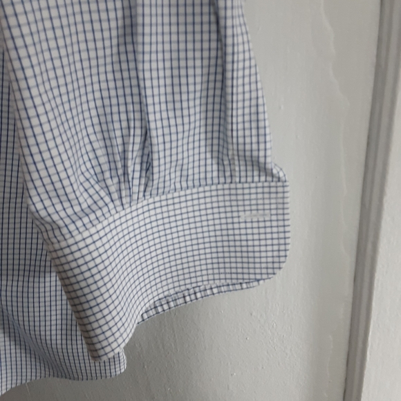 2 Brooks Brothers 17.5/33 Regent long sleeve button downs - Picture 10 of 11